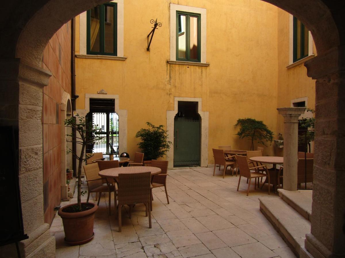 فندق Antichi Feudi Dimora D'Epoca Teggiano المظهر الخارجي الصورة